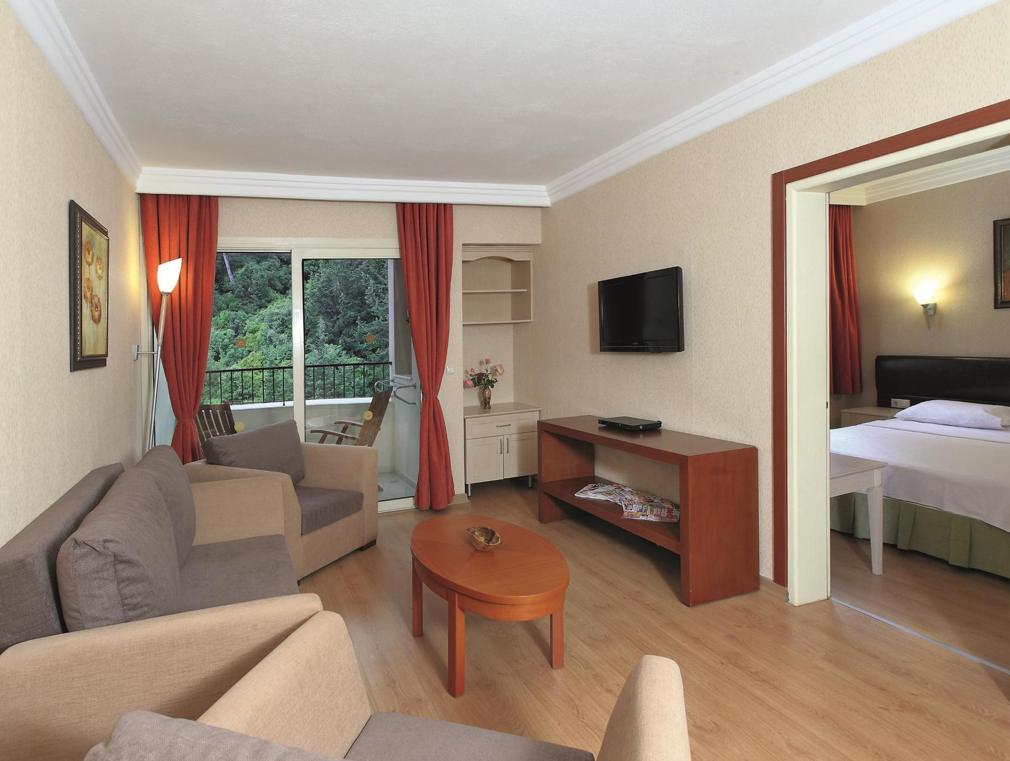 Julian Forest Suites Marmaris Bagian luar foto